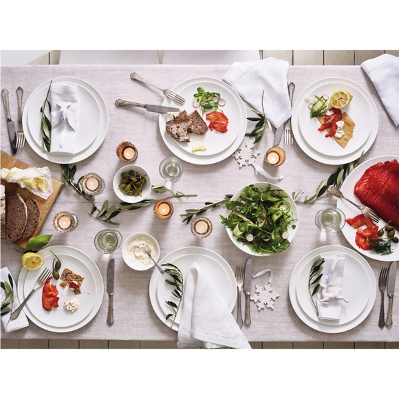 Wedgwood Gio Salad Plate, 9.4” - Picture 2 of 6